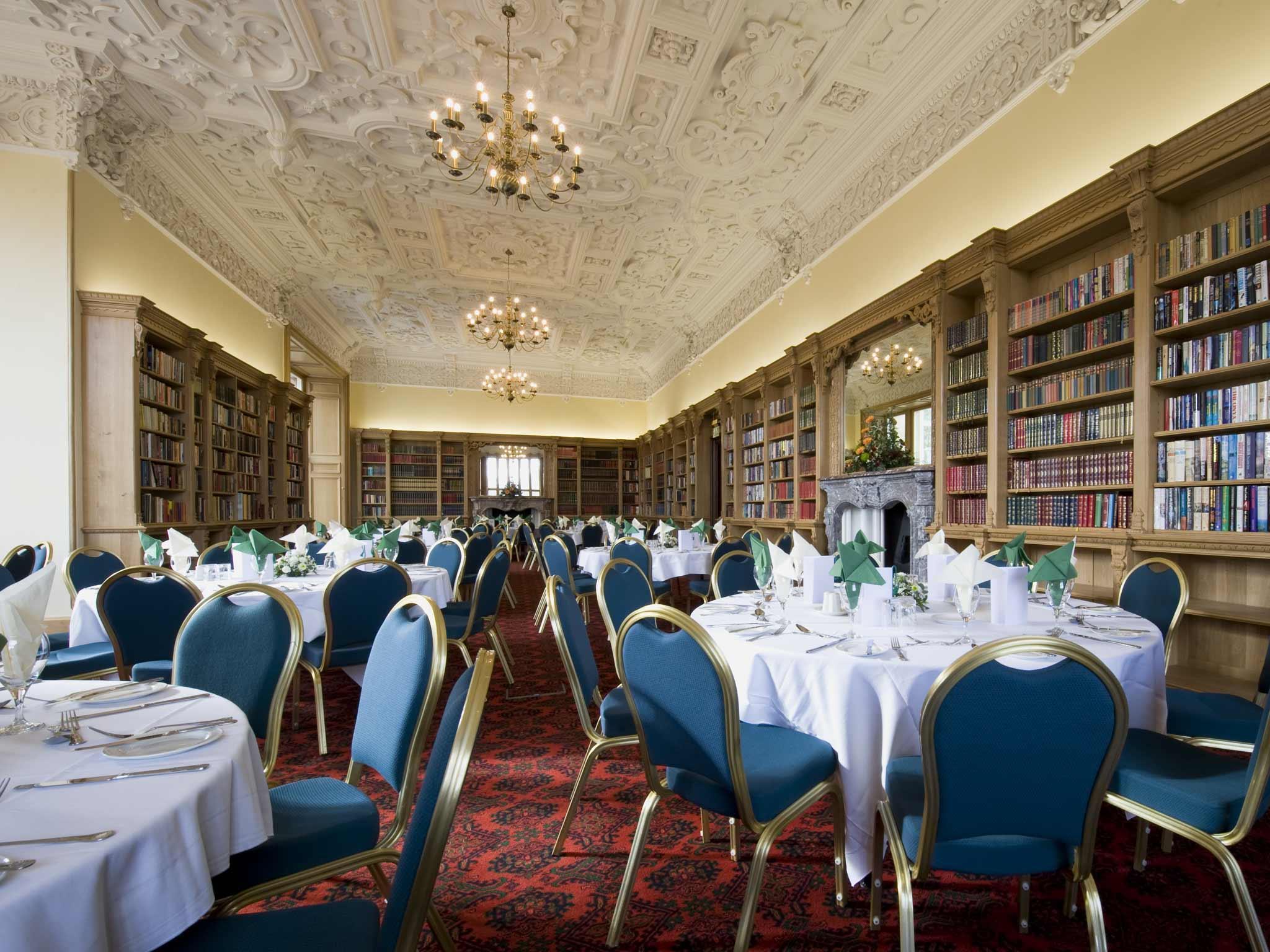 Stoke Rochford Hall Grantham Buitenkant foto